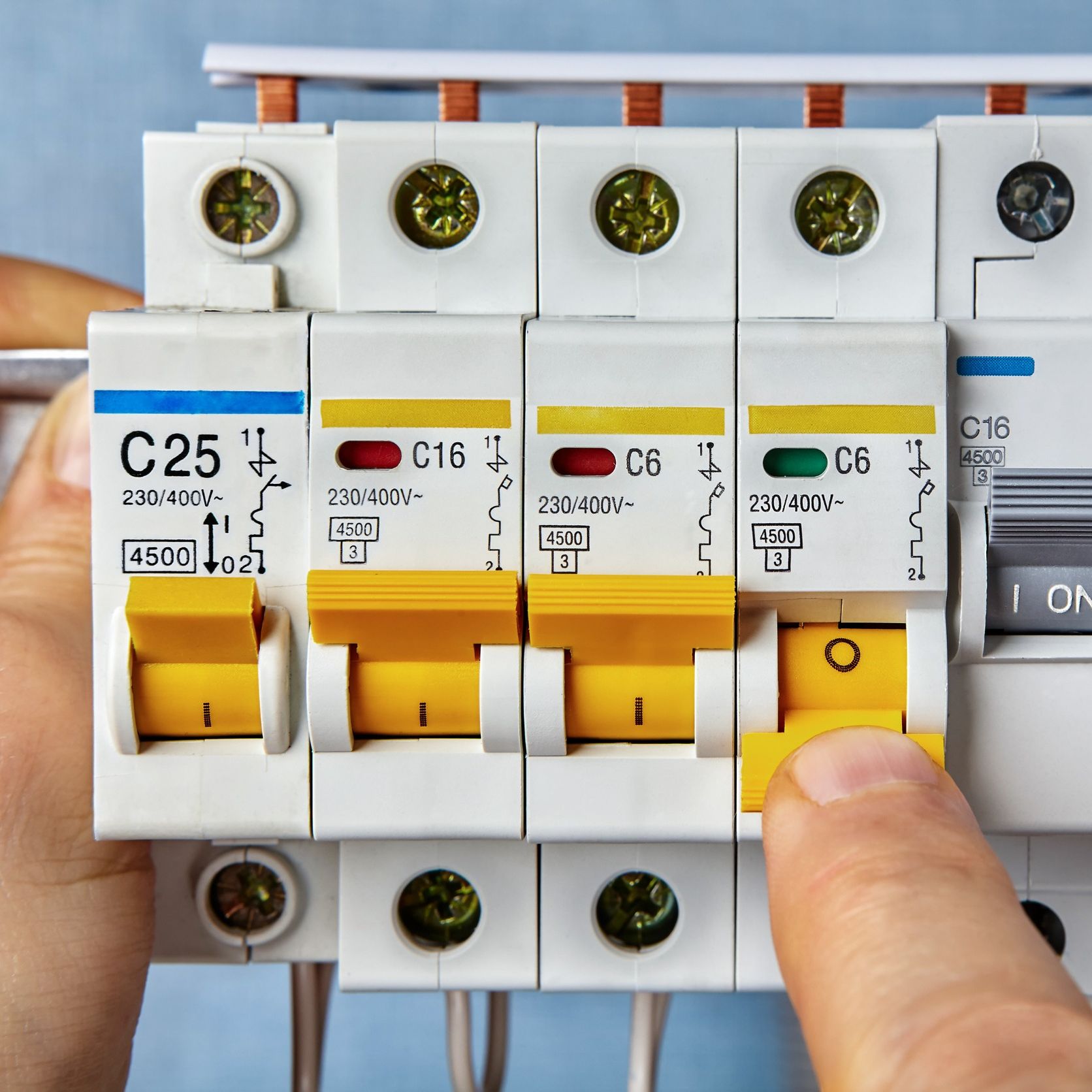 electricidad, gas, fontanería